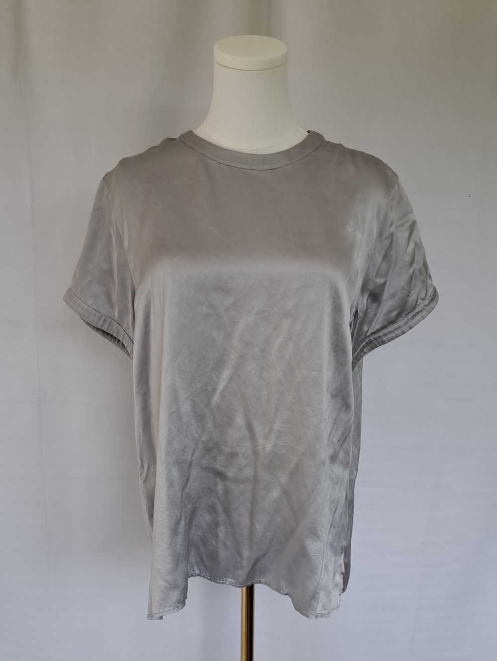 ​VTG Rena Rowan 100% Silk Silver Top Minimalist Quiet Luxury Crewneck Blouse 12